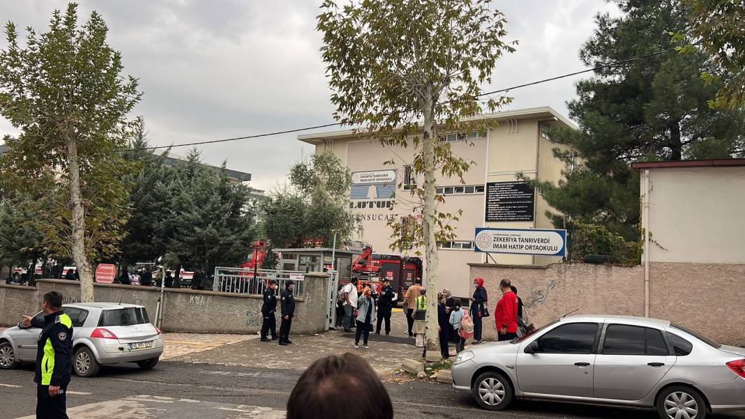 Son dakika! İki okul birden boşaltıldı 4